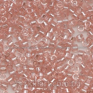 Бисер DB-1223 Miyuki Delica Beads 11/0 (прозрачный, светло-розовый)
